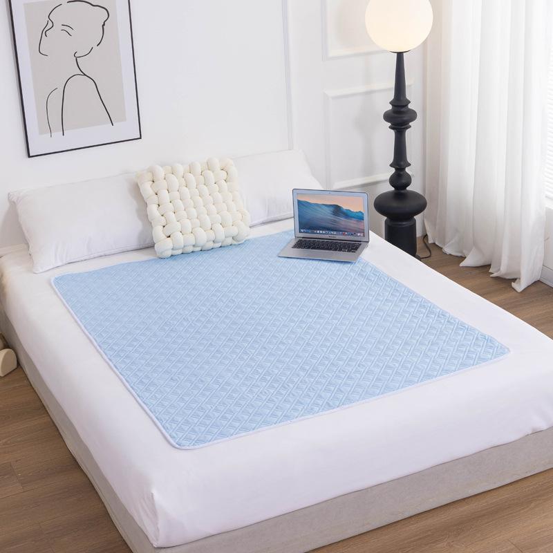 

Менструальный коврик для сбора мочи, непромокаемый коврик для пожилых людей, подгузник для взрослых, простыня, дышащий, водонепроницаемый, моющийся матрас 35*45cm светло-синий