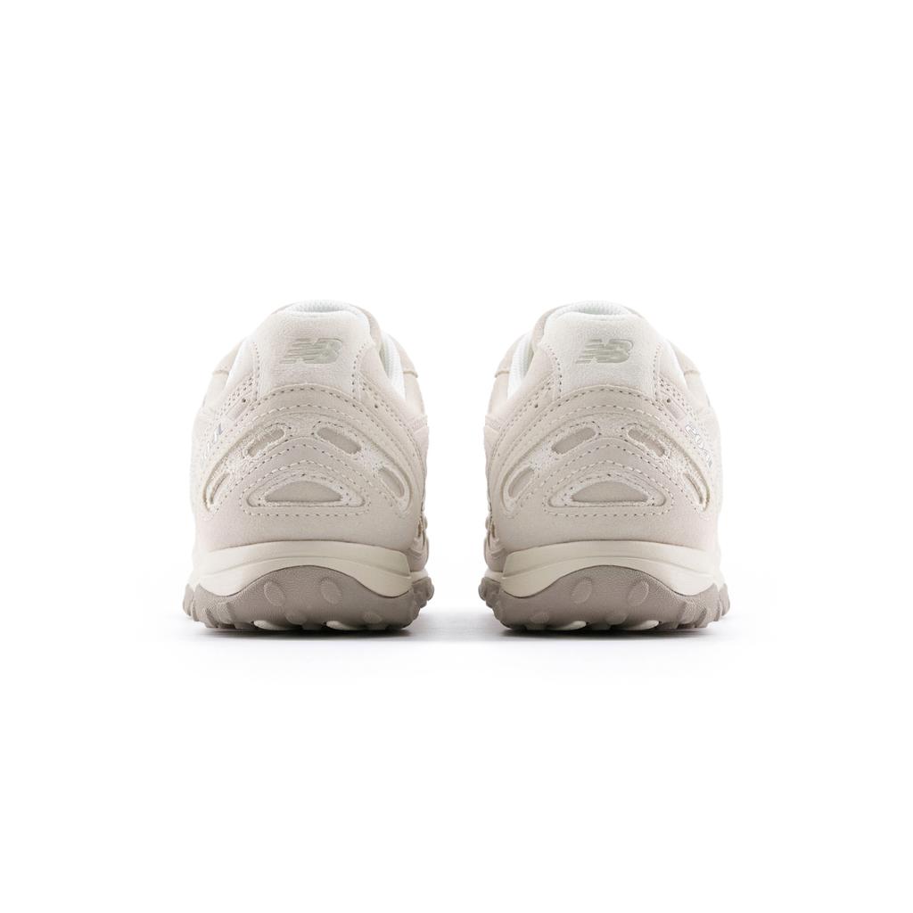 New Balance 204L Timberwolf Linen Unisex Sneakers Grey U204LMMC