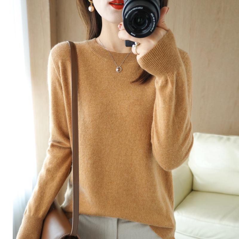 Women's Long Sleeve Round Neck Pullover: Stylish, Versatile, Light Knitwear for Autumn and Winter