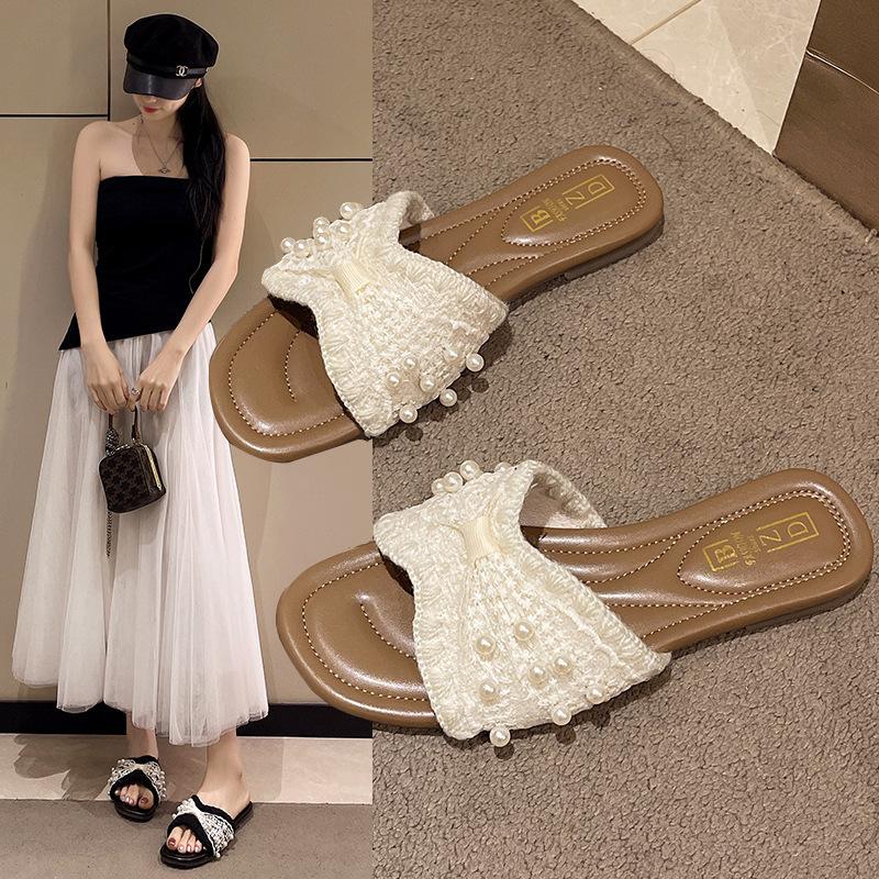 Guofeng Square Head New One-character Women's Disc Buckle New Chinese Drag Women's Flat Bottom Cool Slippers Slippers Outside Half 2025 Summer