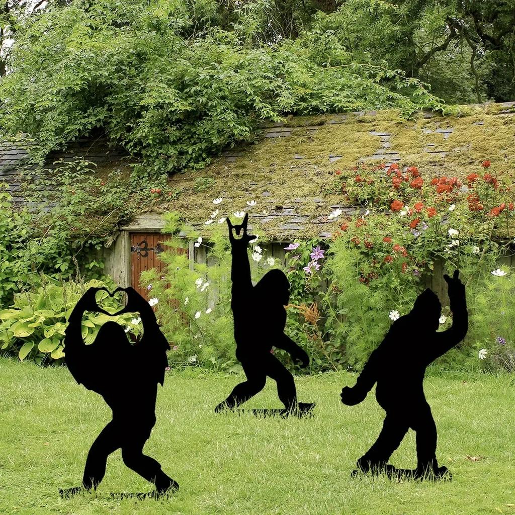 Bigfoot Metal Stake Outdoor Decor Big Foot Sasquatch Gifts for Men Women Bigfoot Silhouette Statues for Yard Art
