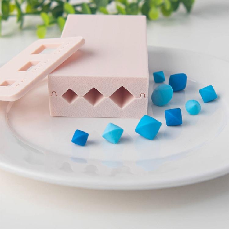 Diamonds Shape Clay Rolling Mold Crafting Tool Plastic Texture Pendant Moulds Suitable for 2 Size Beads Jewelry Making