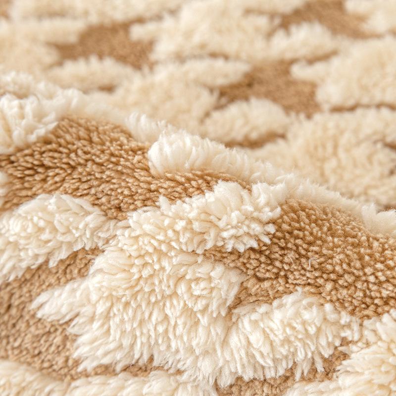 New Lamb Velvet Houndstooth Sofa Cushion Winter Thickened Plush Cushion Non-slip Sofa Cover Cover Cloth