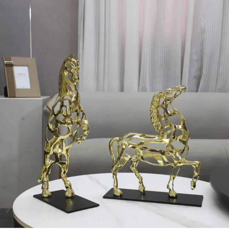 Metal Handicraft Artificial Animal Sculpture Hollow Out A Golden Horse Metal Decorative Figurines Home Decoration Accessories