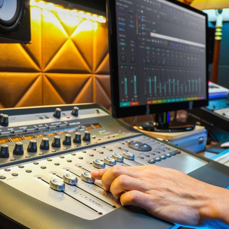 High Fidelitys MIDIto XLRAdapter Audios Cable DIN 5Pin To XLRMale Female Audios Cable for Professional Sound Equipment