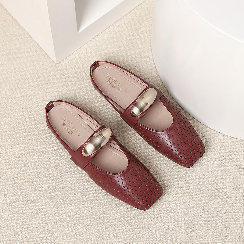 Fashion Spring New Flat Shoes 2025 Round Head Shallow Mouth Breathable Metal Buckle Soft Sole Non-slip Single Shoes Women's Hollow Mules