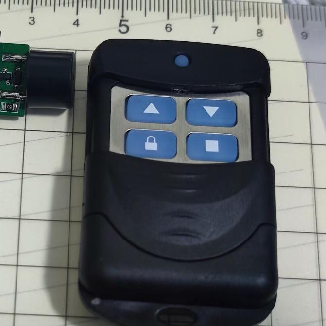 Wireless Drone Finder BB 433 with Remote Control & Flashing Indicator