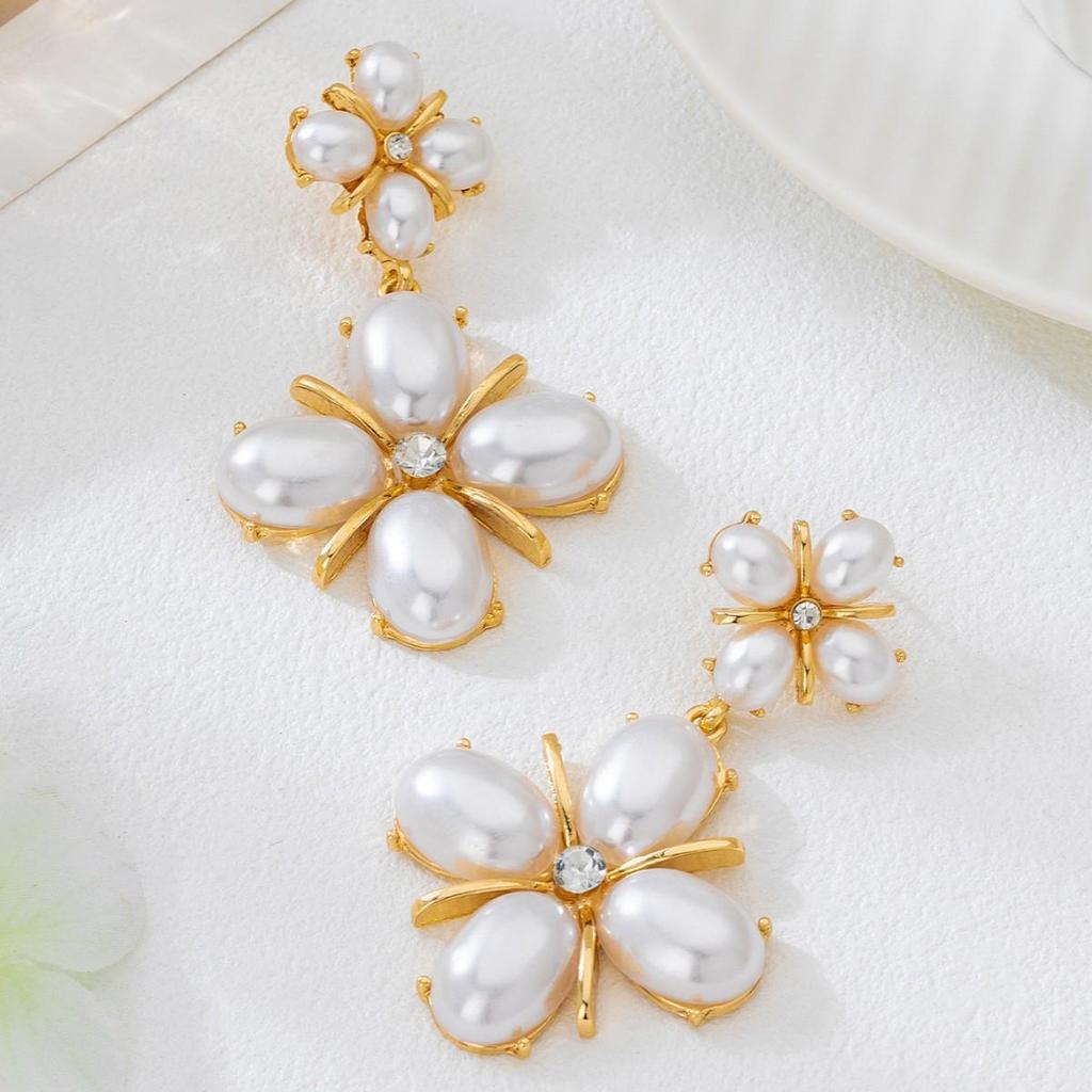 Elegant 2026 Faux Pearl Flower Earrings for Ladies - Perfect for Banquets & Weddings
