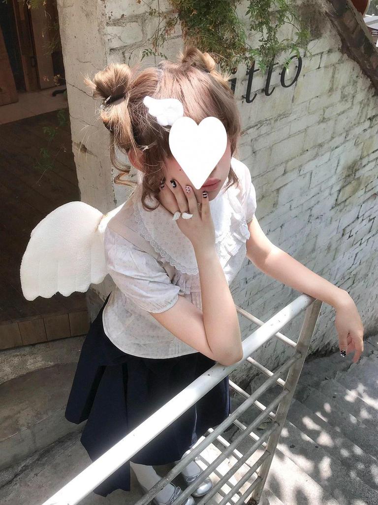 Midsummer Story Floral Doll Collar Two-Piece Set: Age-Reducing Short-Sleeved Shirt & Bowknot Skirt