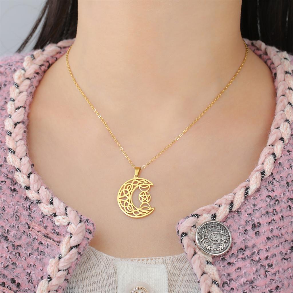  Triple Moon Goddess Necklace for Women Wiccan Crescent Celtic Knot Pendant Chain Stainless Steel Talisman Jewelry Gift