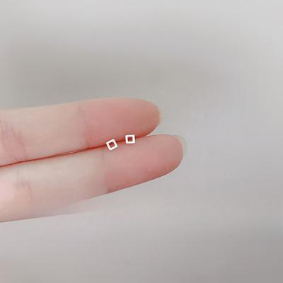 Cercei Stud Hollow Square Cercei pătrați simpli de modă pentru femei Cercei mici cu design proaspăt