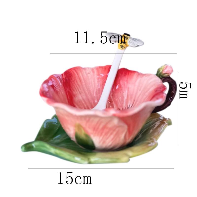 

Керамическая кофейная чашка с блюдцем и ложкой. Изысканный рельефный дизайн с листьями и цветами. Кружка для послеобеденного чая или цветочного чая. 101-200ml