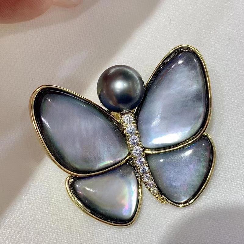 

Брошь-бабочка из натуральной черной ракушки с жемчугом - милая женская булавка для DIY