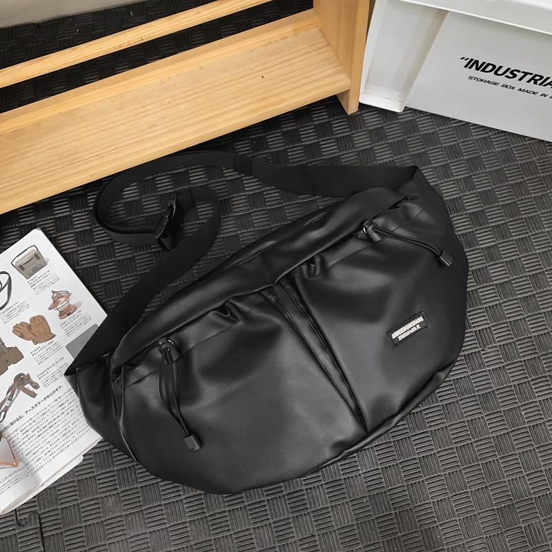 Crossbody-veske Sportsveske for menn med stor kapasitet brystveske for kvinner