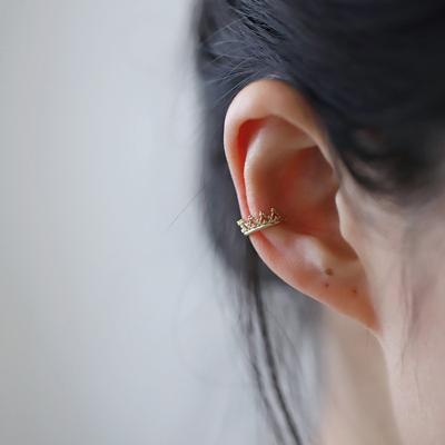 1Pair Punk Light Luxury Crown Ear Cuff Non-Piercing Crown Earrings For Women Girls Exquisite Versatile Earrings Birthday Gifts