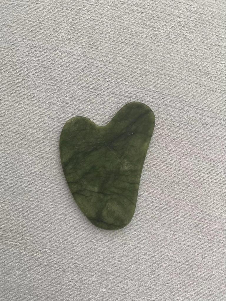 Xiuyu Jade Gua Sha und Roller Gesichtsschaber Massage Werkzeug