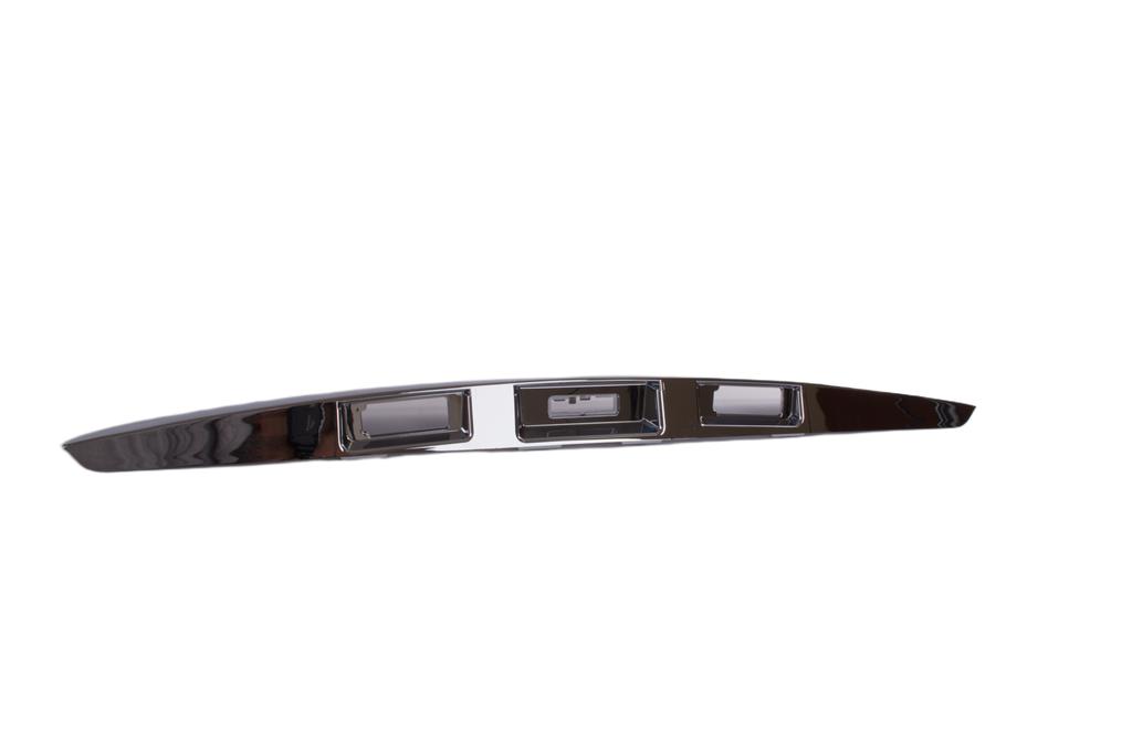 Nissan Qashqai J10 06-13 Tailgate Chrome Strip with Slot for Smart Key, Version Without Cutout for Rear View Camera