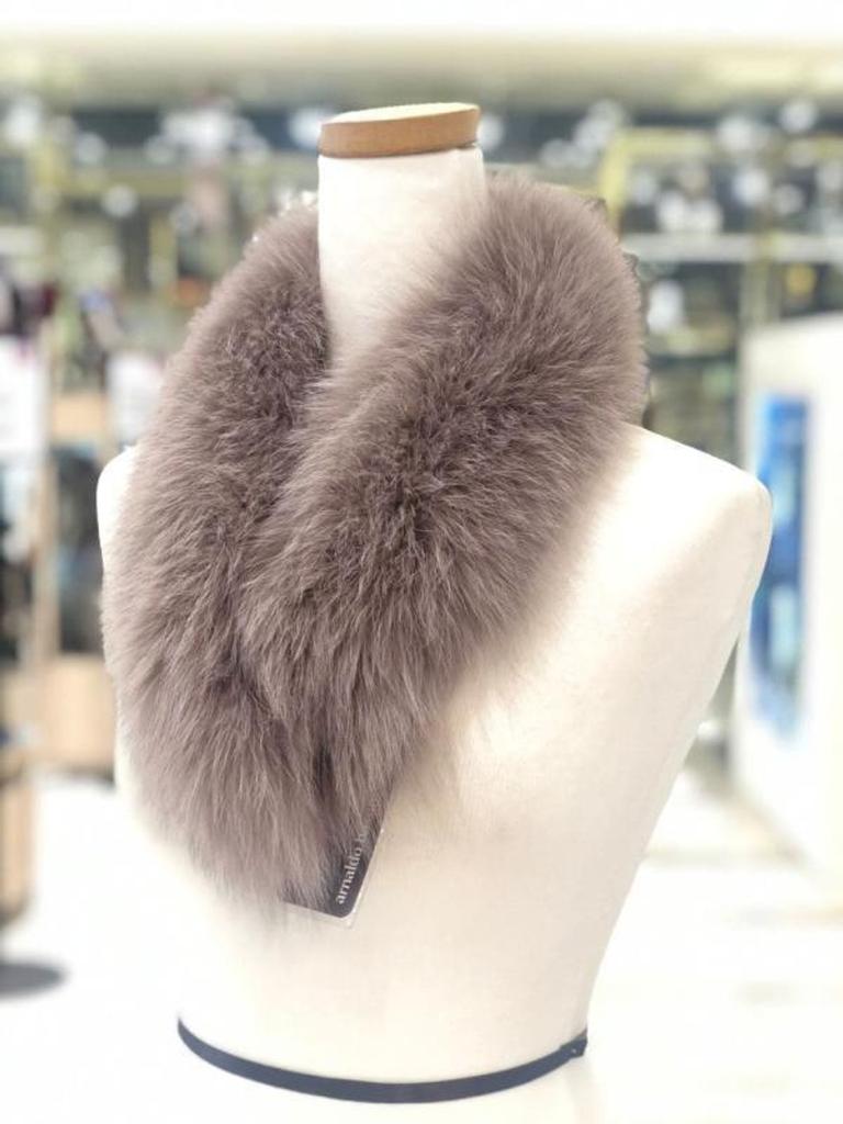 MJ Arnaldobasini Fox Collar Two Button Magnetic Muffler ABWFM-20284