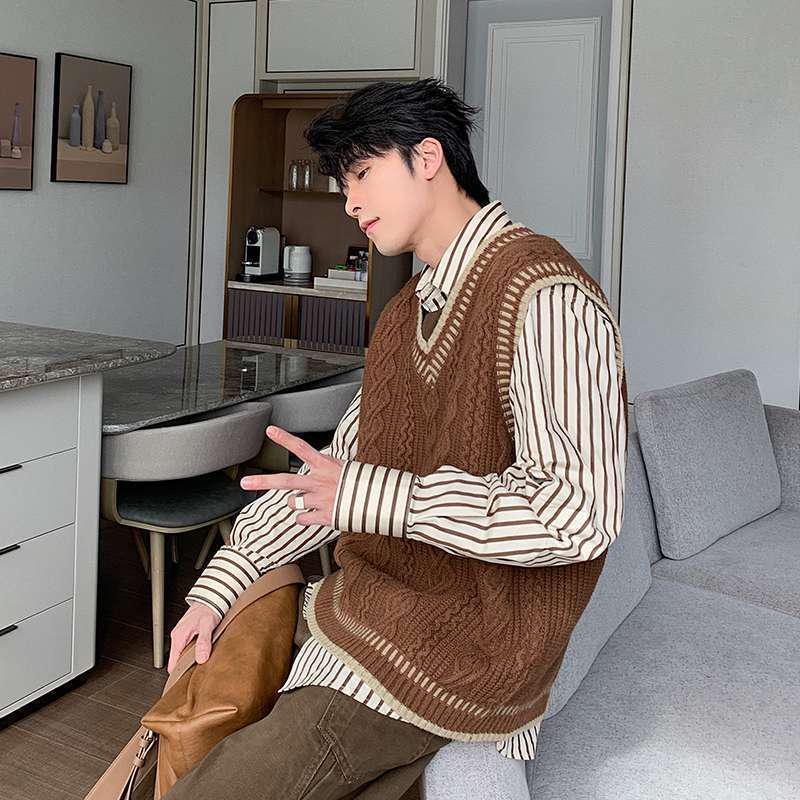 

Couple s College Style Cable Knit Sweater & Men s V-Neck Trendy Vest - Autumn/Winter Casual Wear M (suggested 45-53 kg)
