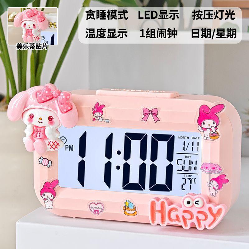 

Світлодіодний цифровий годинник Hello Kitty Melody, Будильник Kuromi з нічним світлом, Настільний годинник, Прикраси для спальні та тумбочки, Подарунок для дітей