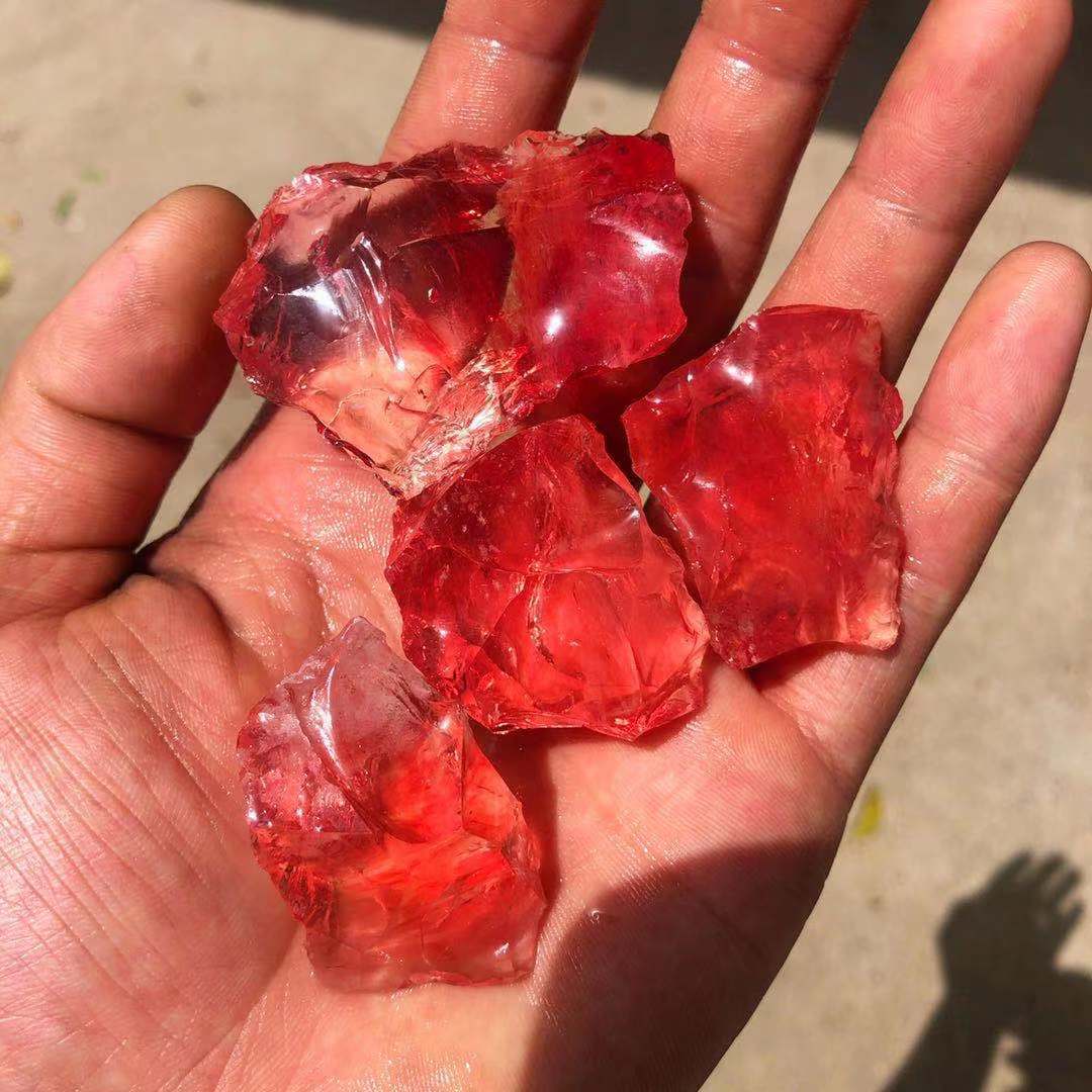 100g Diffuse Fragrant Stone Watermelon Red Smelting Crystal Quartz Raw Rough Gravel Handicraft Ornaments Garden Decor 100g