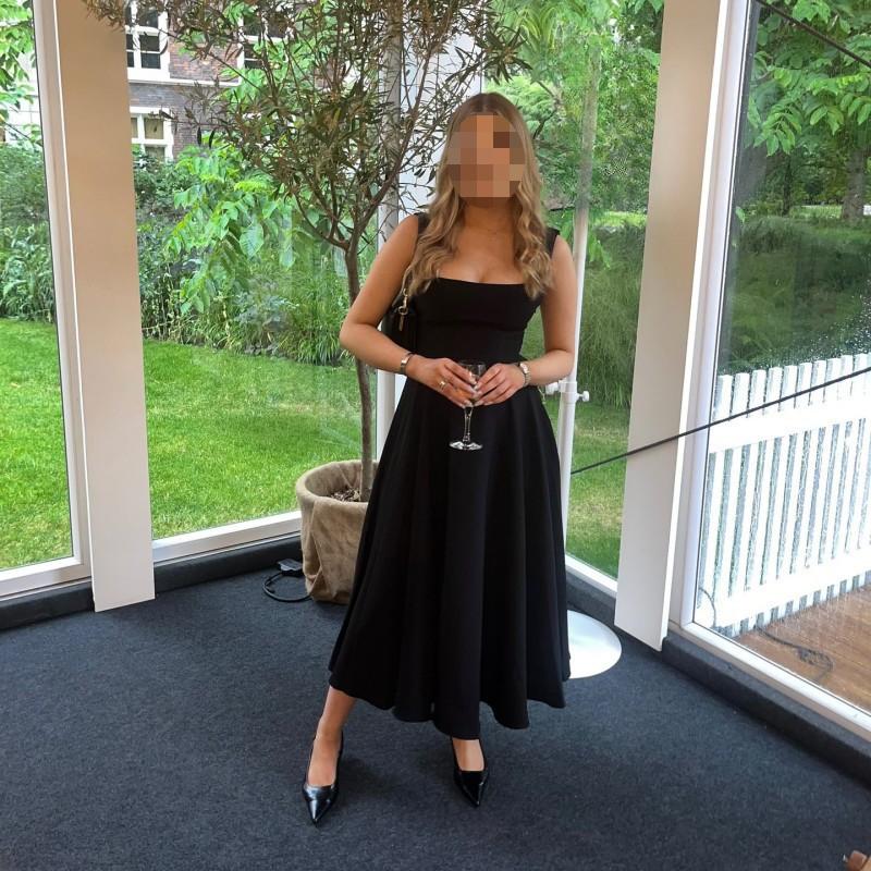 Evropské a americké letní šaty s čtvercovým výstřihem, v pase na šňůrku, áčkového střihu, módní na ramínka, dlouhé