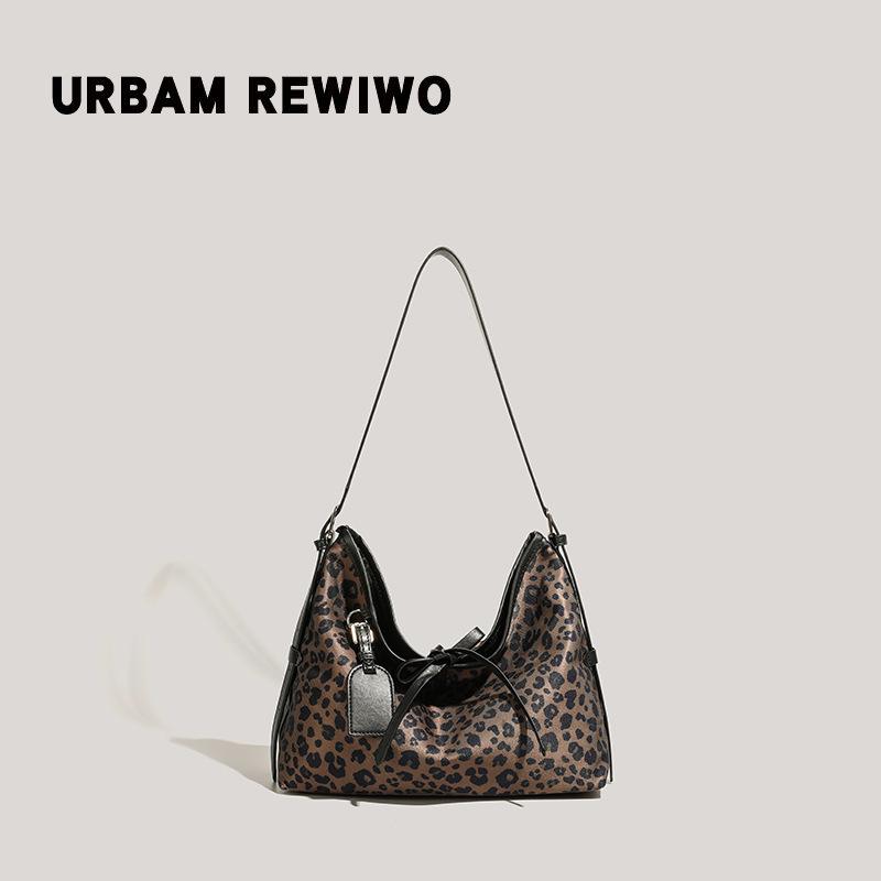 Niche Design Leopard Print Bag, Retro Underarm Bag, Large-Capacity Commuting Shoulder Versatile Messenger Bag