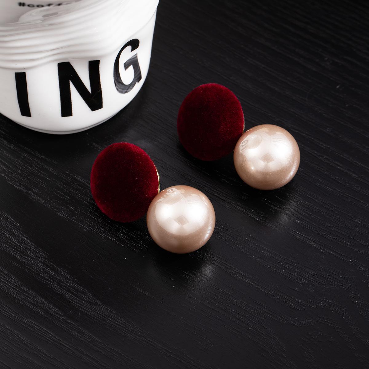 French Retro Hong Kong Style Pearl Ankara Red Premium Drop Glaze Geometric Temperament Design Women S Fashion Earrings