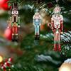 Klassische Weihnachtsdekorationen Weihnachtsschmuck Weihnachtsnussknacker-Ornamente Holzsoldat Hängedekorationen für Weihnachten