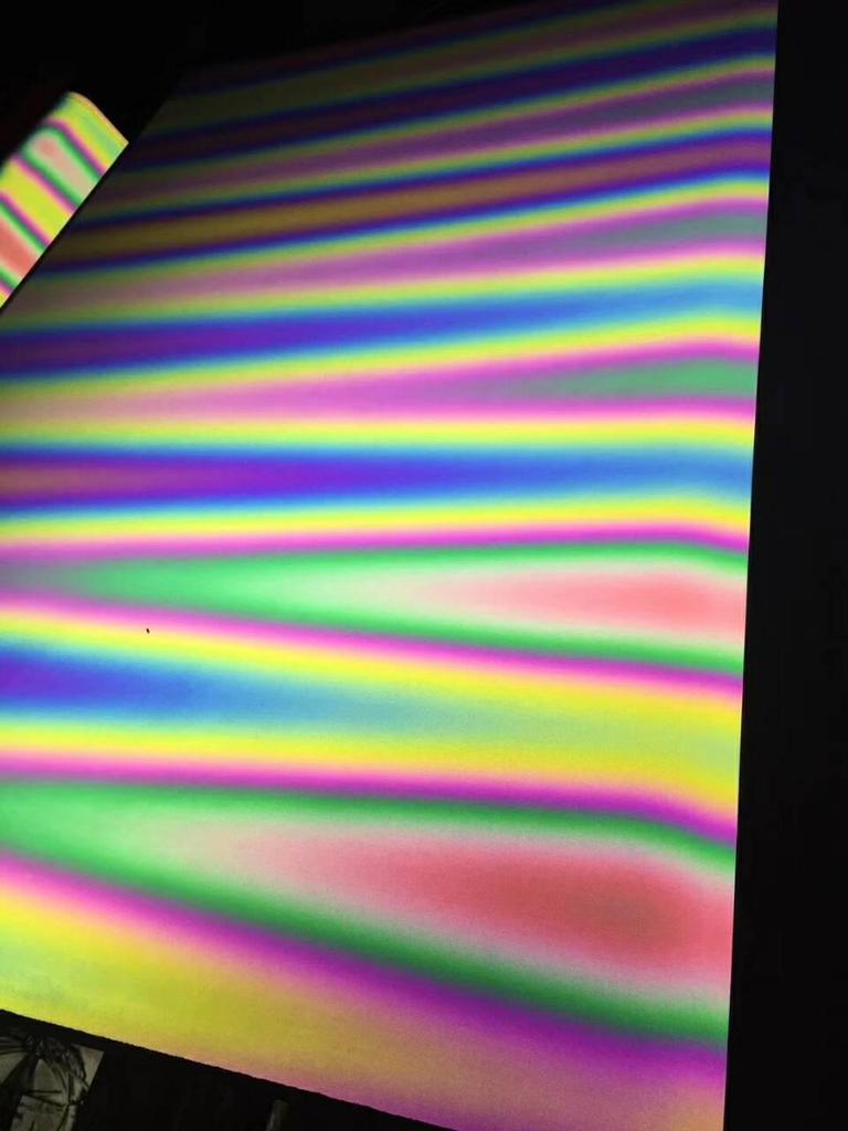 Iridescent Gradient Reflecterend Vierweg Stretch Stof in Zeven Kleuren