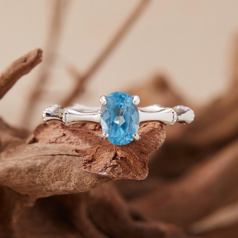 Temperament Light Luxury Colored Rhinestone Necklace Female, Sweet Cool Wind Metal Chain Choker Item Jewelry