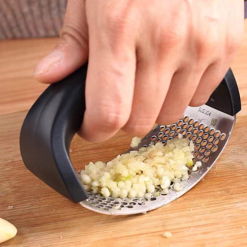 Stainless Steel Garlic Masher & Mincer - Large Manual Kitchen Press