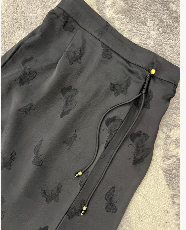 Damen Hochtaillierter Jacquard-Rock mit Quasten, Frühjahr 2025: Schlankmachender, drapierter, gerader Schnitt im neuen chinesischen Stil