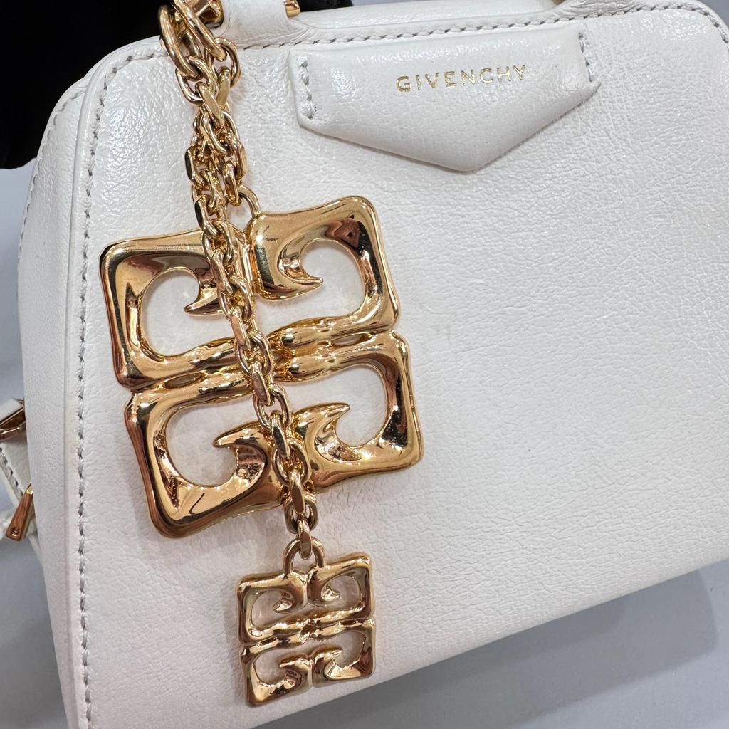 [Gebraucht] Givenchy Antigona Cube Nano 'Elfenbein' - Ausgezeichnet #1EVF54P