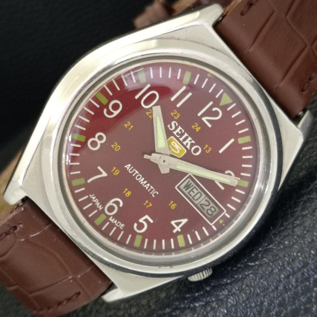 

SEIKO 5 AUTOMATIC JAPAN MENS 7009A VINTAGE MAROON COLOR DIAL WATCH a701277-5 R206a-a701277