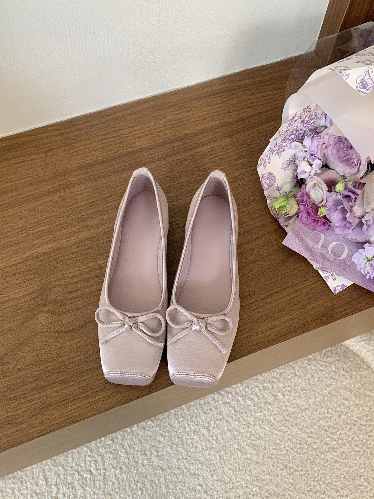 

Бантик Сатин Квадратный Носок Светлый Рот Балетки Одинарные Женские Мягкая Подошва Пятачок Маленькие Красные Туфельки 35 фиолетовый