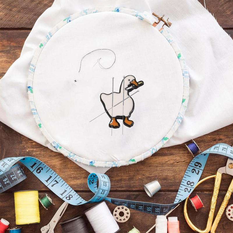 Sewing Needle Minder Quilting Needle Magnet Keeper Safe Storage Animal Shaped Needle Holder For Craft Enthusiasts Needles Minder