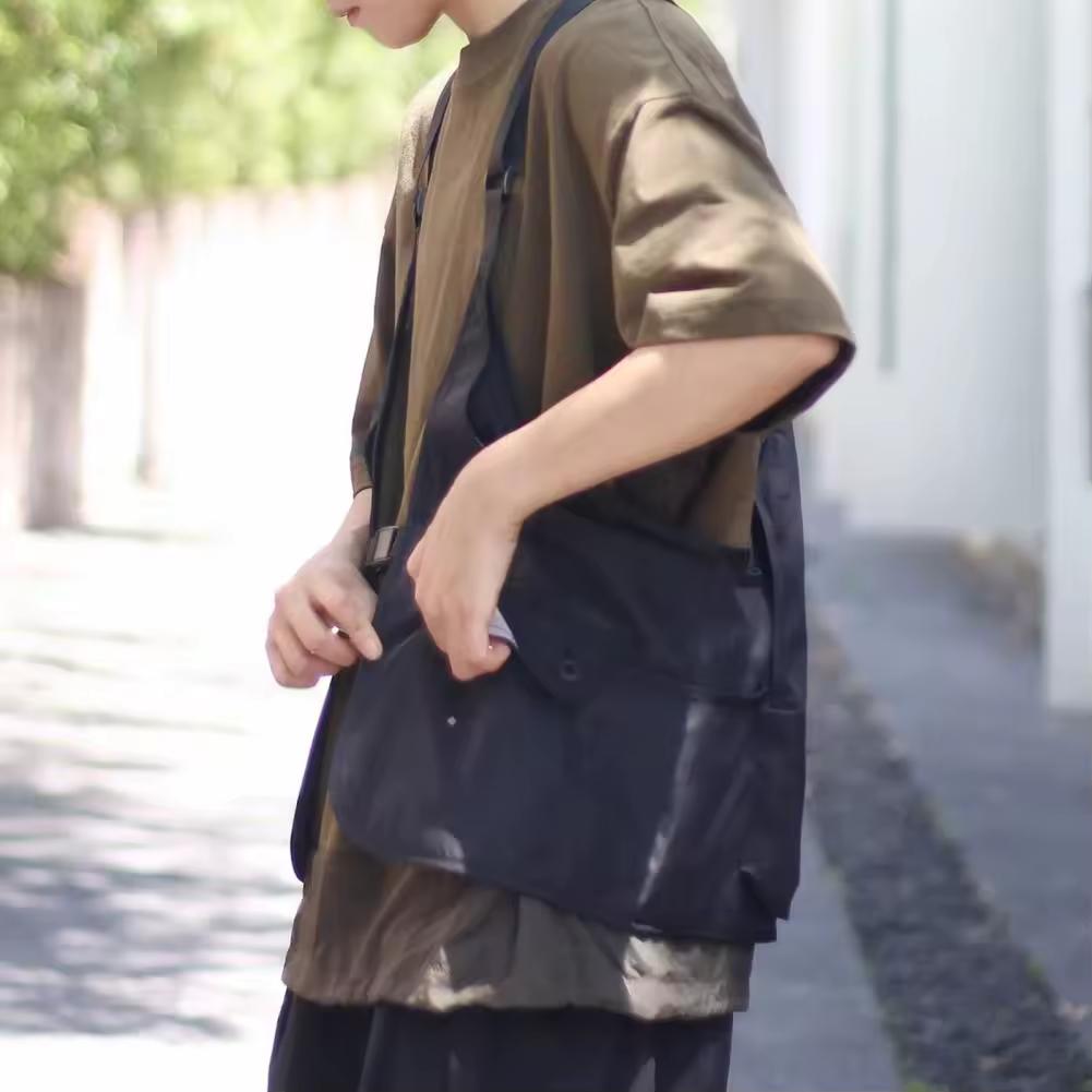 Men's Spring/Fall Strapless Vest with Large Pockets – Japanese-Style Design Workwear Vest
