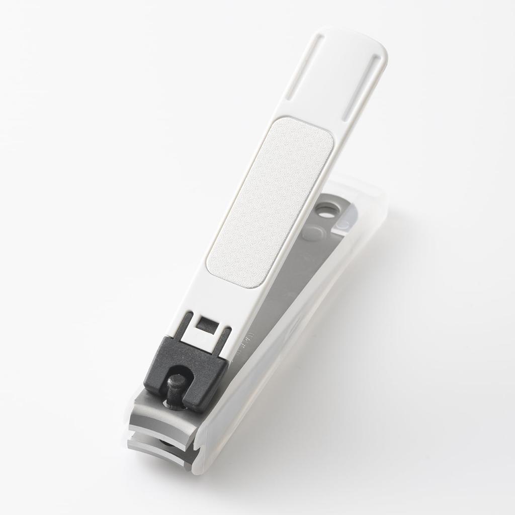 Kai Nail Clippers Type 001 Curved Made in KE0122 Medium, White, Blade, Japan,