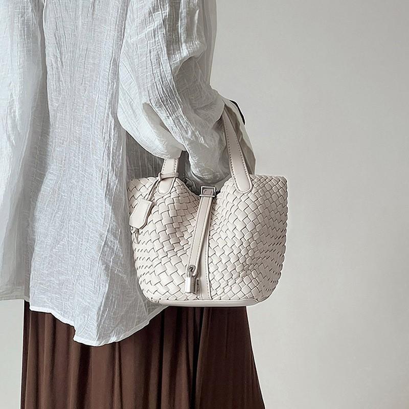Womens Woven Bucket Bag Small Handheld Tote Shoulder Crossbody Daily Use Minimalist Style