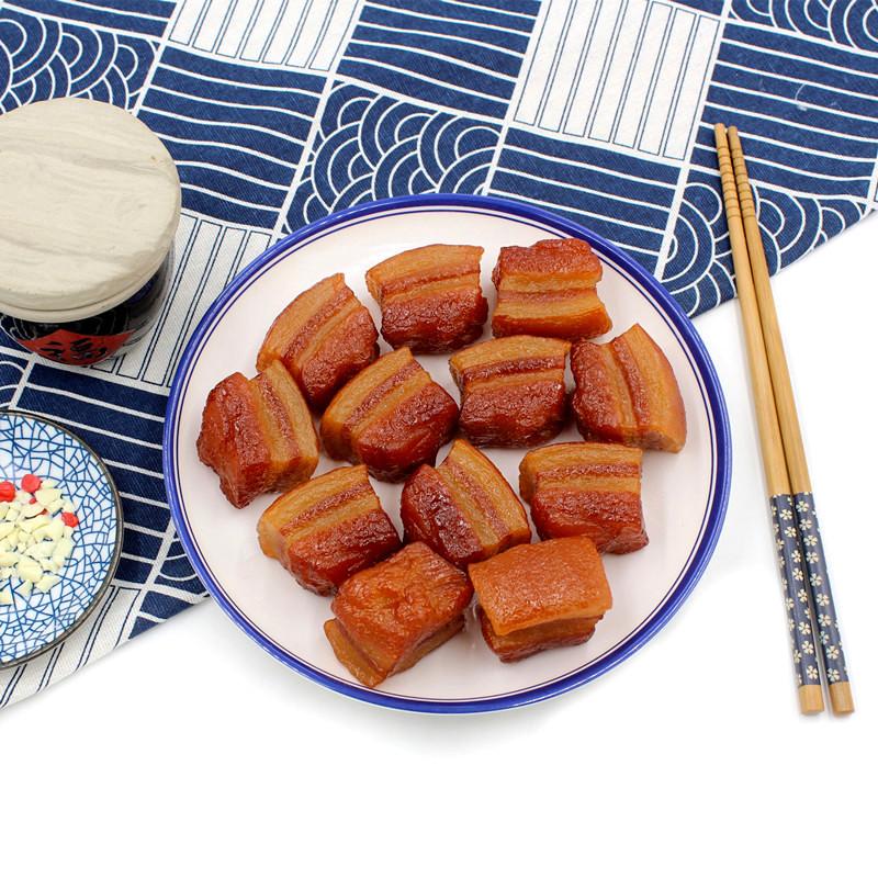 1Pc Artificial Foods Simulation Braised Pork Meat Product Model Fake Pork Belly Three-layer Meat Dongpo Meat Pork Kid Toys
