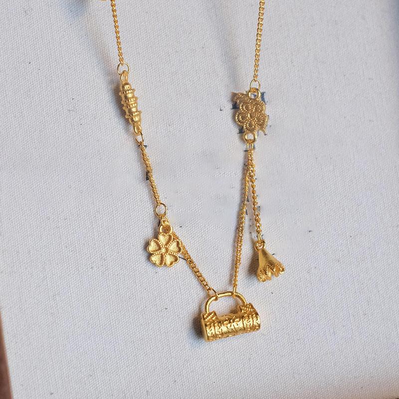 Flower safety lock necklace light luxury high sense collarbone chain temperament versatile item decoration