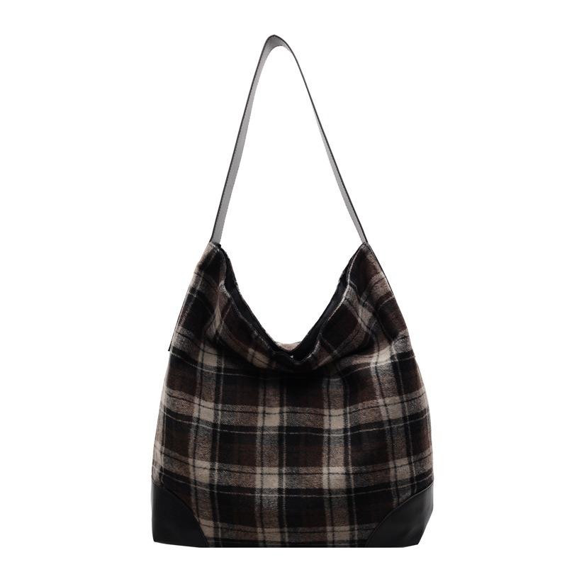 

Ретро сумка-тоут осенняя новая мультяшная Микки большая вместимость ленивая для поездок на работу сумка на плечо чёрный