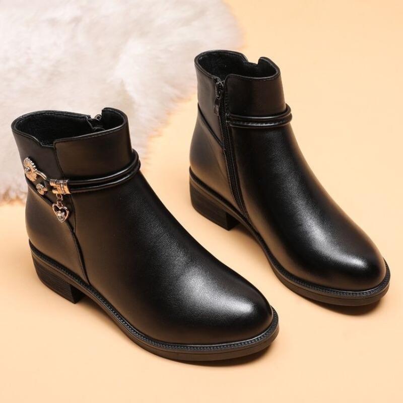 Women's Ankle Boots Soft Leather Mother Shoes Winter Plush Warm Cotton Boots Waterproof Leather Women's Snow Boots Botas Mujeres