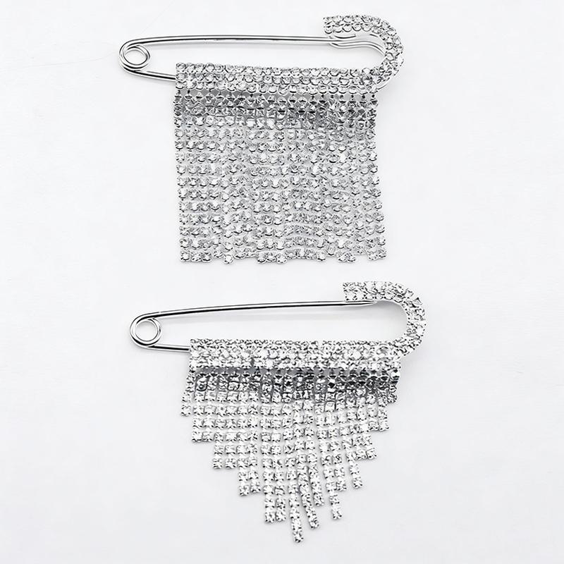Korean Chain Heart Chain Metal Tassel Brooch For Women Men Suit Decoration Tassel Chain Metal Bead Pin Cloth Jewelry Accessories
