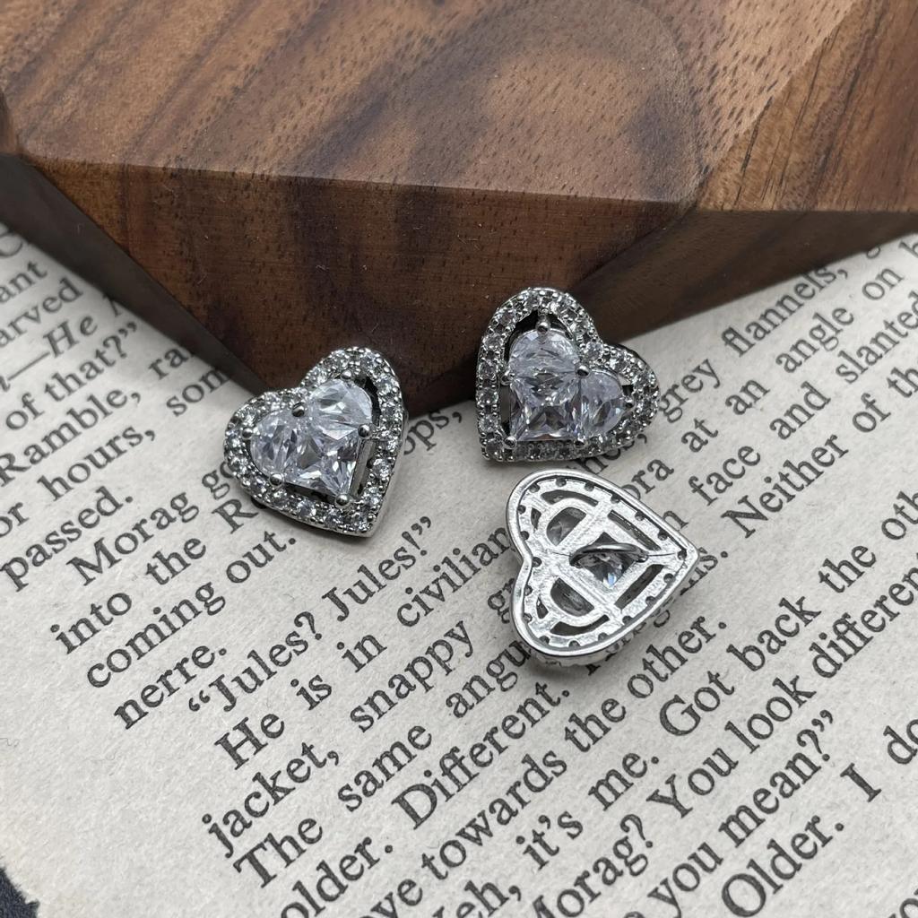 5pcs Super Sparkling Heart Shaped Copper Zircon Buttons Fashion Women's Cardigan Sweater Shirt