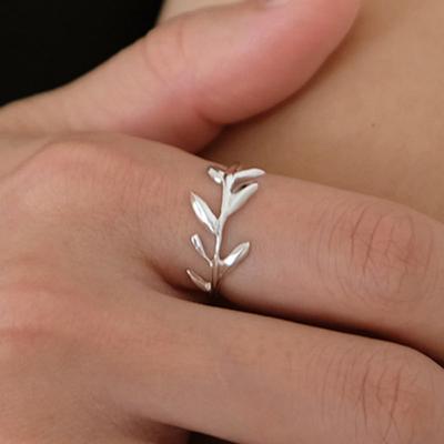 Pinaf Olive Leaf Ring