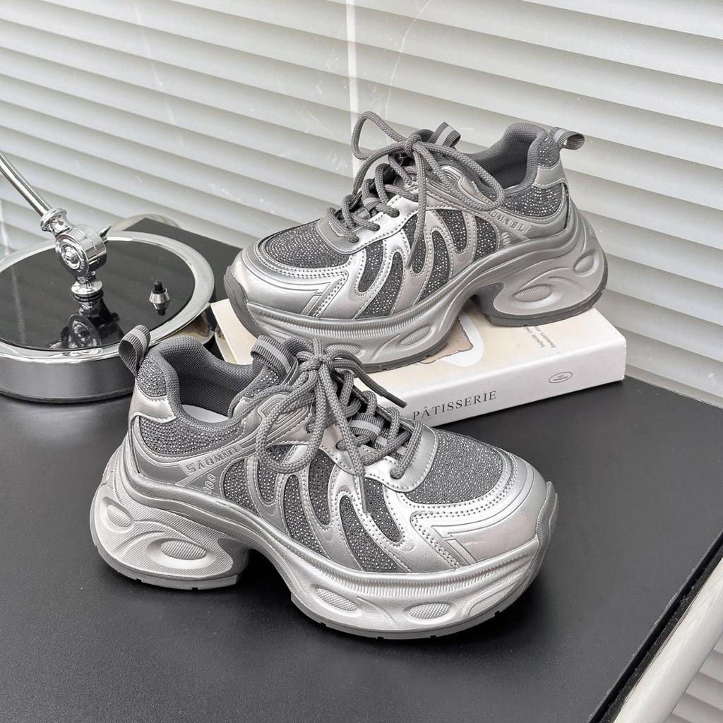 Daddy shoes girl 2025 new autumn leather platform fashion versatile casual sports shoes ins trendy shoes