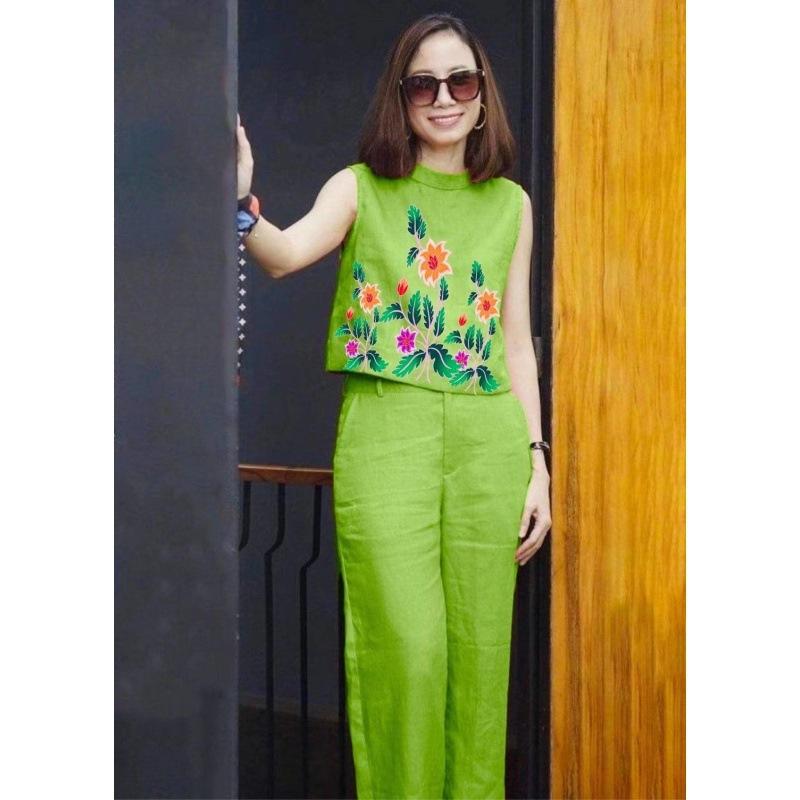 Fashionable, Comfortable and Casual Summer Sleeveless Printed Round Neck Top Suit for Women