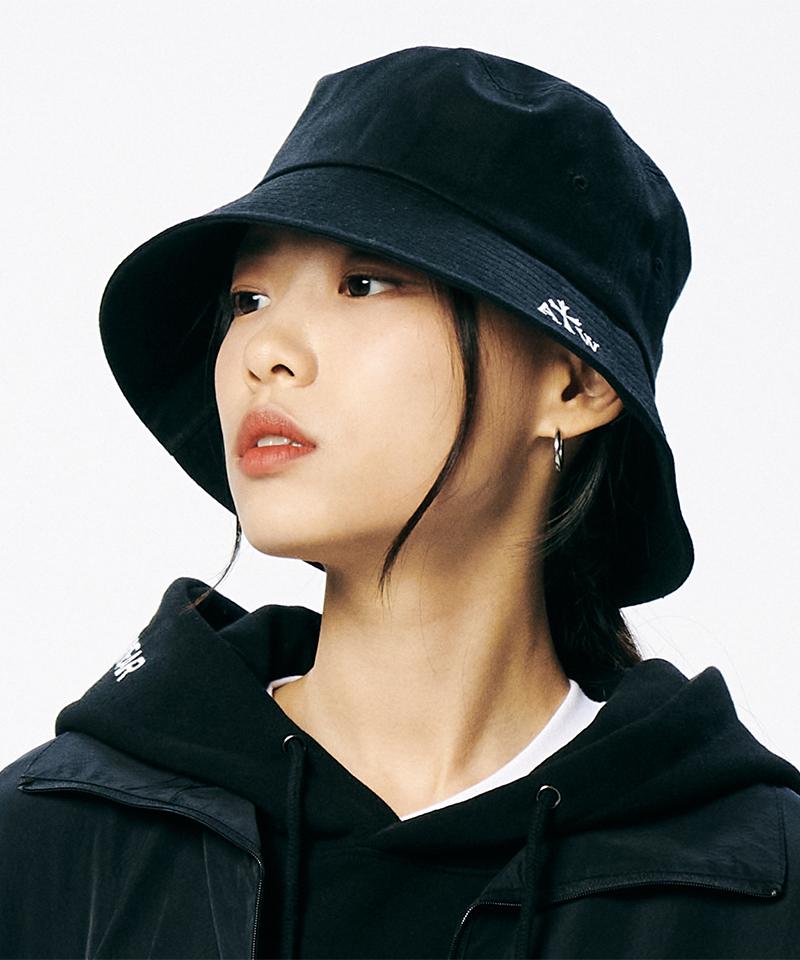 ARTISTWEAR [Atw] Logo Embroidered Bucket Hat
